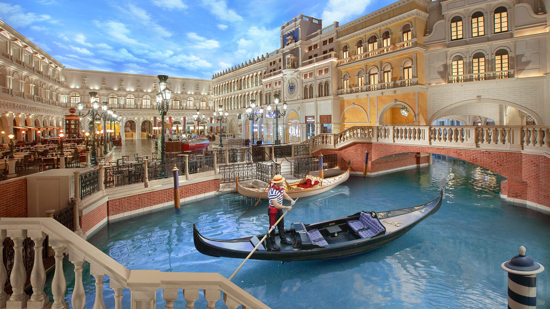 Venetian Gondola Rides in Las Vegas: Experience Romance and Luxury at The Venetian Resort
