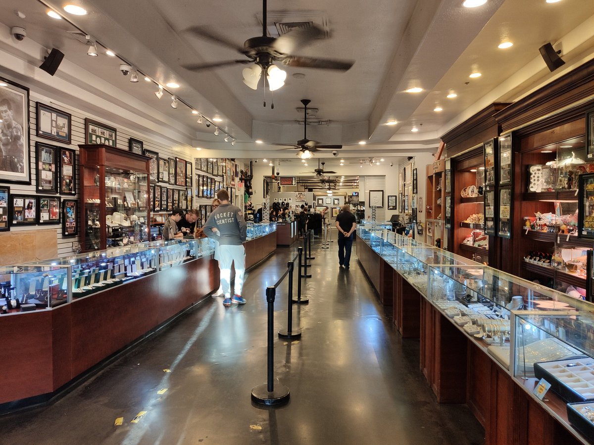 Explore the World-Famous Gold & Silver Pawn Shop in Las Vegas – Home of "Pawn Stars"